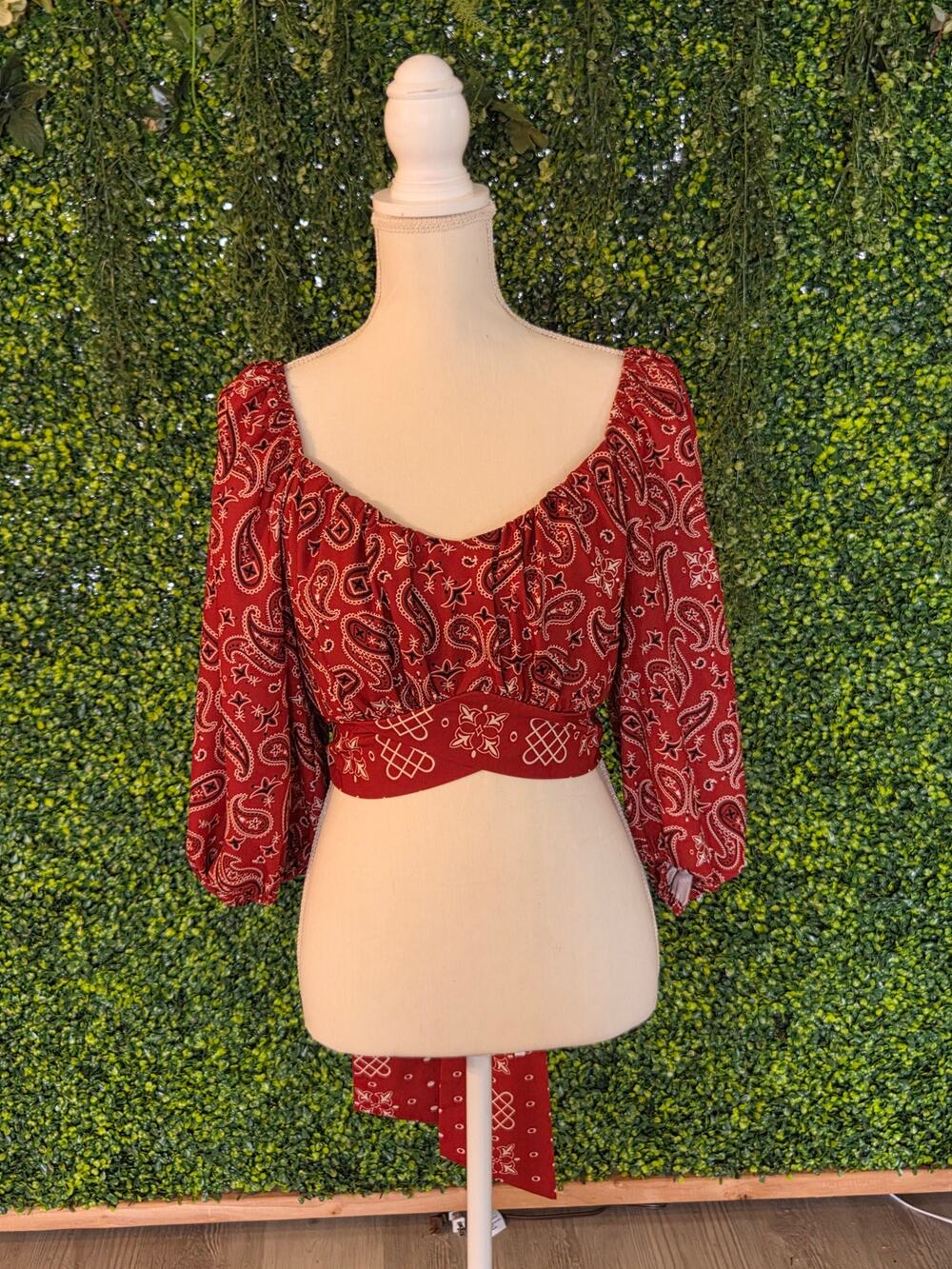 Beyond The Radar Women's Bandana Print Tie Back Top